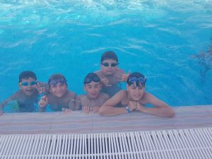10-z-camp-2019-седмица2-ден1-плуване-в-басейна